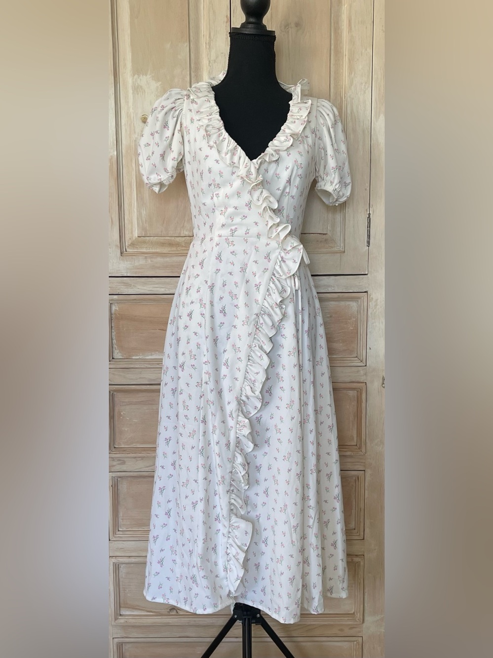 House of CB Lina White Floral Ruffle Wrap Mini Dress Size S